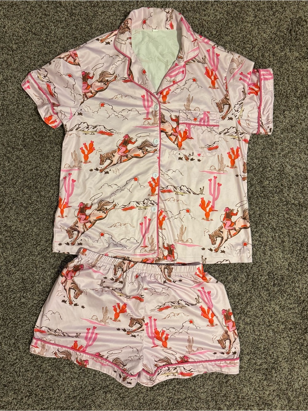 Western Heart Cactus Pj Set| Large - Picture 3 of 3